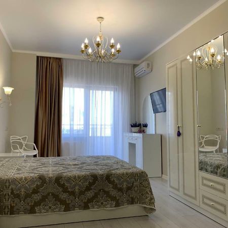 White Lily Apartment Odesa Exterior photo